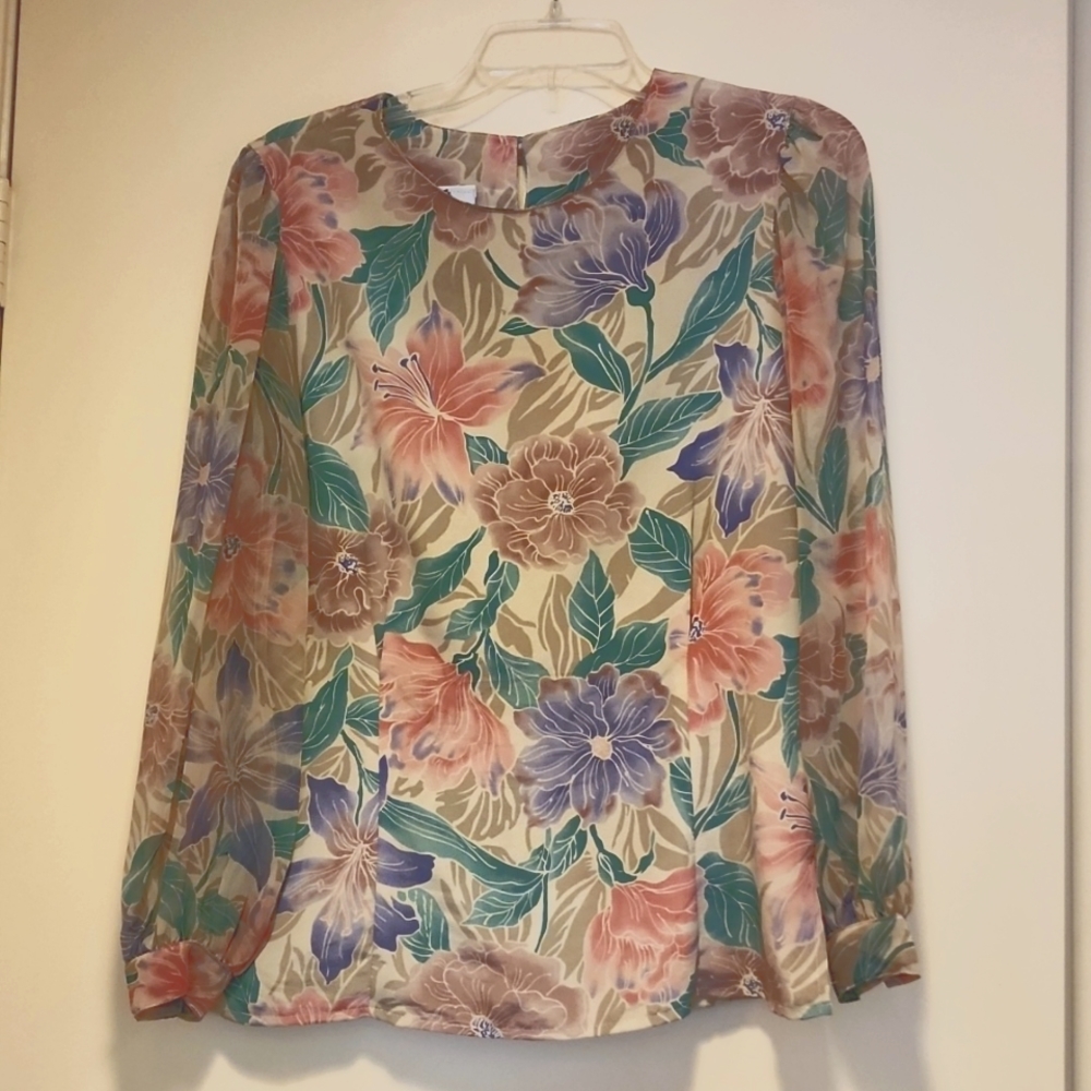 Campus Casuals Floral Blouse Vintahe Size Medium